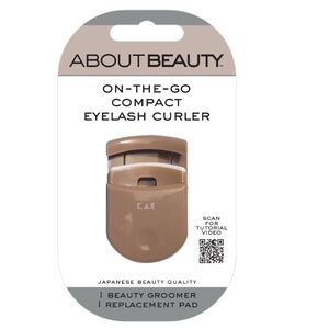 Eyelash curler, portable compact size, NWT